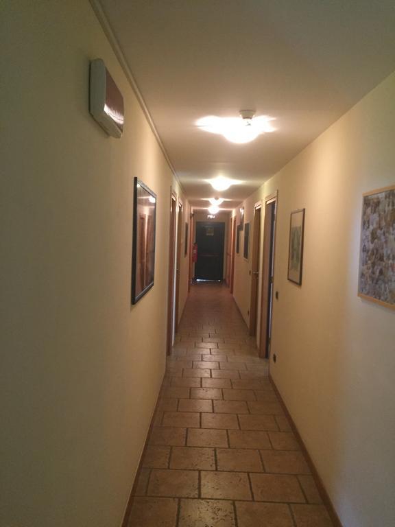 Hotel Il Canneto Porto Ceresio Exterior foto
